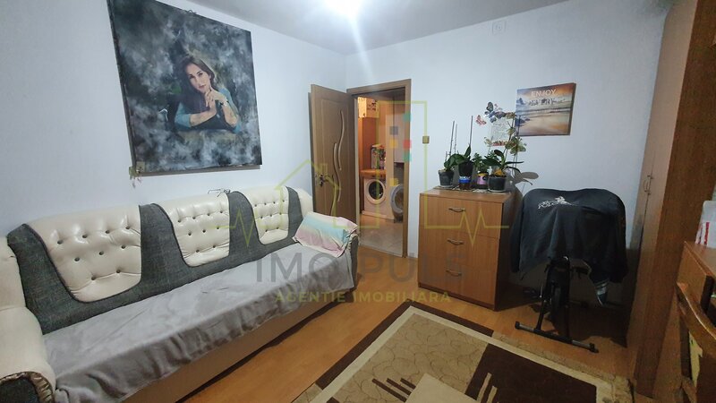 Timisoara Etaj intermediar. Centrala proprie. Plavat II.